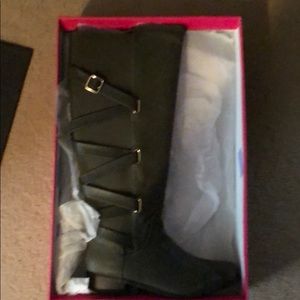 Flat Boots